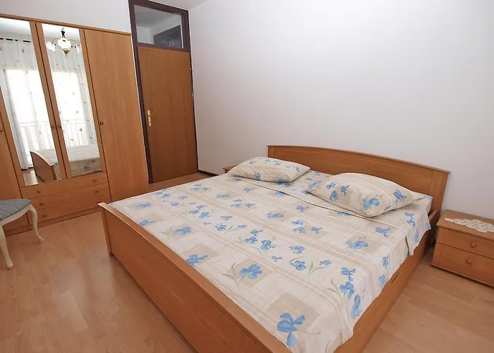 Slavica 914