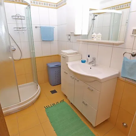 Apartment Slavica 914 Medulin